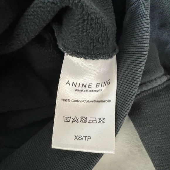 Black Graphic Sweatshirt with City Names - Picture 4 of 4